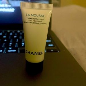 La mousse cleanser
